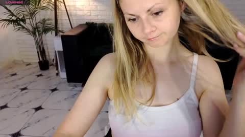 Emily online show from 09/30/25, 06:18
