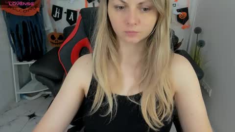 Emily online show from 10/16/25, 06:47