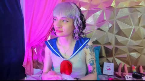  emmili  online show from 12/30/24, 12:20