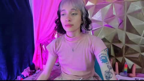  emmili  online show from 01/09/25, 12:19