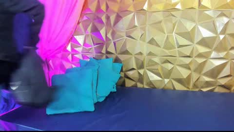  emmili  online show from 01/17/25, 06:12