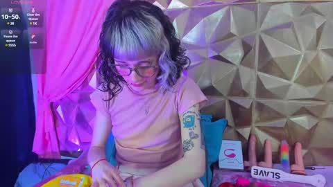  emmili  online show from 03/10/25, 03:20