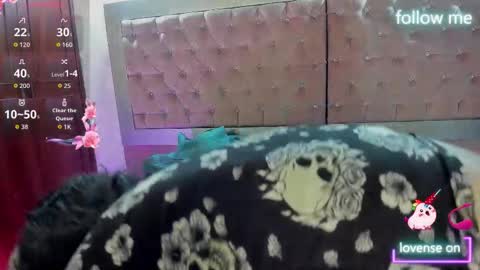  emmili  online show from 02/02/26, 12:04