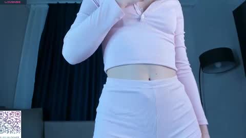 Snapshot of sweet_fairyyy chatting on 03/09/25, 02:21 Julia online show from 03/09/25, 02:21