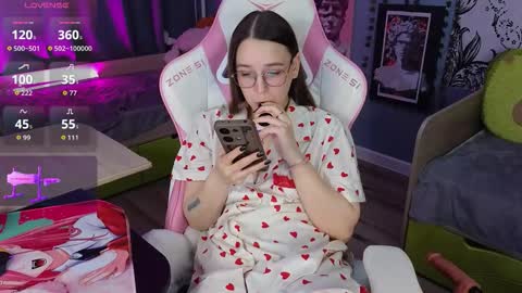 Alice online show from 11/15/25, 03:26