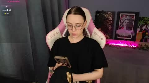 Alice online show from 04/12/26, 04:06