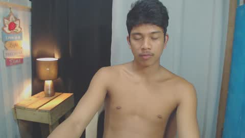 Snapshot of sweet_guyxx chatting on 01/08/25, 05:05 sweet_guyxx online show from 01/08/25, 05:05