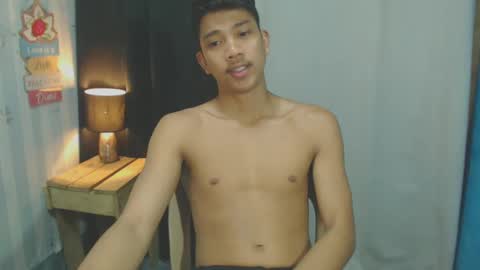 Snapshot of sweet_guyxx chatting on 01/30/25, 09:36 sweet_guyxx online show from 01/30/25, 09:36