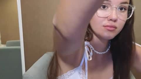 Snapshot of sweet_haeven chatting on 10/20/25, 03:12 Im Mia.LOVELY PATTERNS 100 120 160 200 my toy buzzes from 2 tip online show from 10/20/25, 03:12