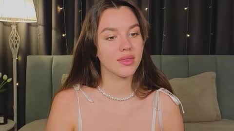 Im Mia.LOVELY PATTERNS 100  120  160  200 my toy buzzes from 2 tip online show from 02/21/26, 07:04