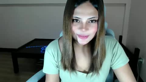 Snapshot of sweet_hard_queenxxx chatting on 02/17/25, 02:20 sophia daisy online show from 02/17/25, 02:20