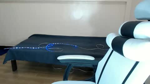 Snapshot of sweet_hard_queenxxx chatting on 03/05/25, 11:17 sophia daisy online show from 03/05/25, 11:17