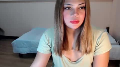 Snapshot of sweet_hard_queenxxx chatting on 12/15/25, 11:42 sophia daisy online show from 12/15/25, 11:42