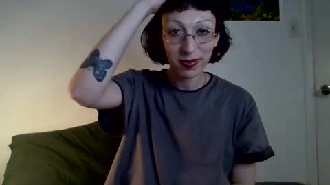 Snapshot of sweet_harvey chatting on 05/07/26, 11:10 sweet_harvey online show from 05/07/26, 11:10
