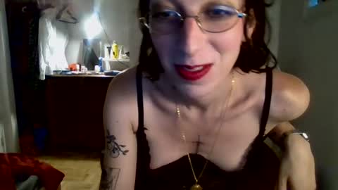 Snapshot of sweet_harvey chatting on 06/11/26, 11:47 sweet_harvey online show from 06/11/26, 11:47