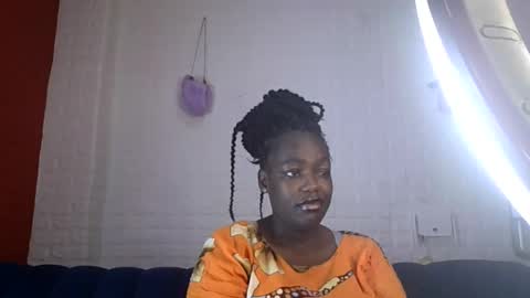 sweet_hennessey online show from 05/11/26, 04:04