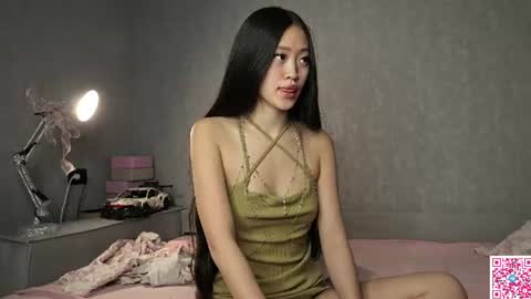 Snapshot of sweet_is_kim2 chatting on 06/25/26, 09:47 Kim online show from 06/25/26, 09:47