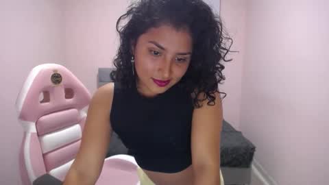 sweet_jalebi online show from 02/17/26, 01:51