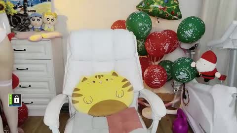 My name is LAN LAN and the cats name is keiko online show from 01/27/25, 06:41