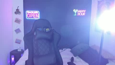 Dahnna online show from 04/07/26, 06:52