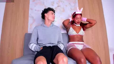 sweet_juices7 online show from 11/28/25, 02:36