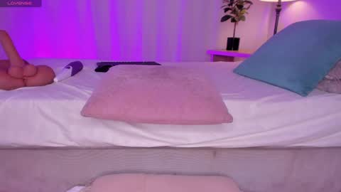 Snapshot of sweet_kahia chatting on 12/15/24, 04:18 Diana online show from 12/15/24, 04:18