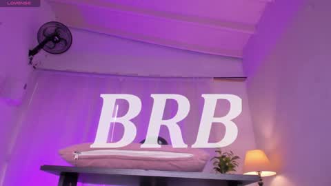 Snapshot of sweet_kahia chatting on 12/27/24, 02:22 Diana online show from 12/27/24, 02:22