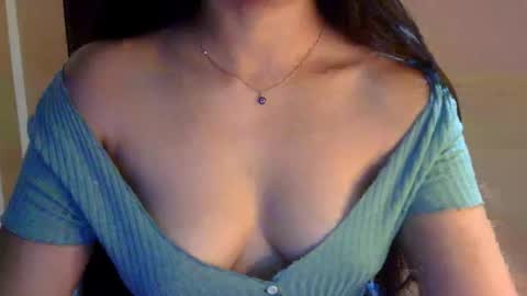 sweet_kanchi online show from 05/16/26, 10:52