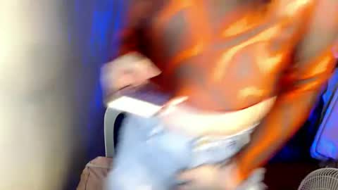 Snapshot of sweet_kendallxxxx chatting on 02/19/25, 10:12 Nicahhh online show from 02/19/25, 10:12