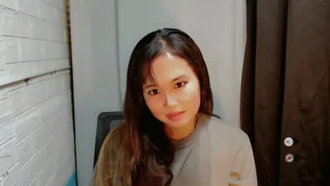 Snapshot of sweet_laika chatting on 12/15/24, 06:40 LAIKA online show from 12/15/24, 06:40