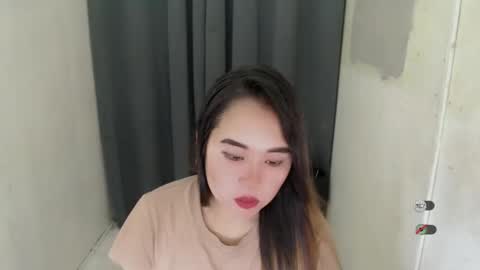 Snapshot of sweet_laika chatting on 12/18/24, 03:15 LAIKA online show from 12/18/24, 03:15