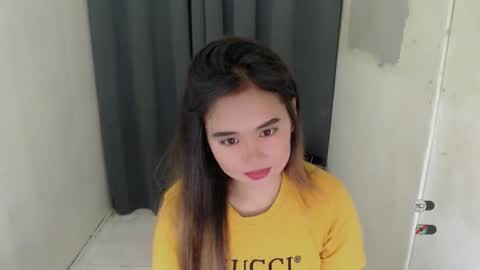 Snapshot of sweet_laika chatting on 12/27/24, 05:09 LAIKA online show from 12/27/24, 05:09