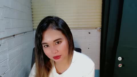 Snapshot of sweet_laika chatting on 12/29/24, 06:24 LAIKA online show from 12/29/24, 06:24