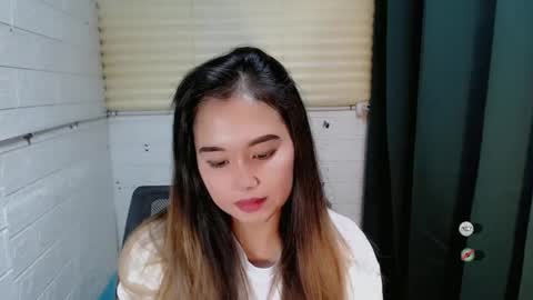 Snapshot of sweet_laika chatting on 01/02/25, 06:29 LAIKA online show from 01/02/25, 06:29