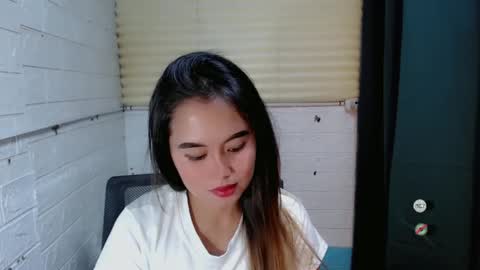 Snapshot of sweet_laika chatting on 01/09/25, 05:13 LAIKA online show from 01/09/25, 05:13