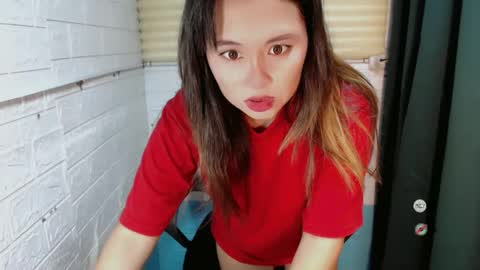 Snapshot of sweet_laika chatting on 01/13/25, 06:16 LAIKA online show from 01/13/25, 06:16