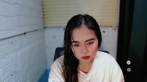 Snapshot of sweet_laika chatting on 01/15/25, 06:22 LAIKA online show from 01/15/25, 06:22