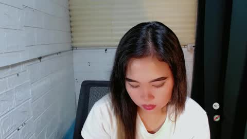 Snapshot of sweet_laika chatting on 01/18/25, 06:24 LAIKA online show from 01/18/25, 06:24