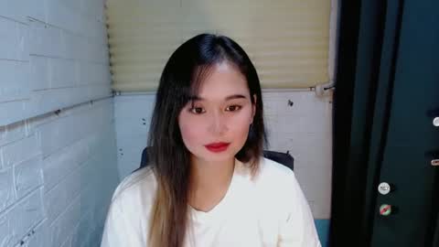 Snapshot of sweet_laika chatting on 02/03/25, 06:45 LAIKA online show from 02/03/25, 06:45