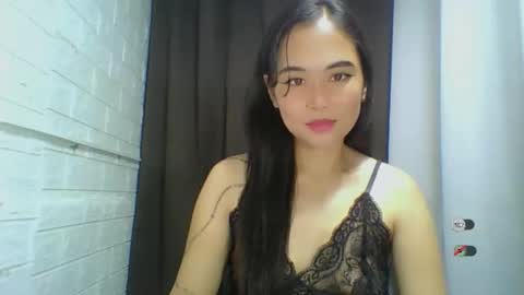 Snapshot of sweet_laika chatting on 10/03/25, 04:04 LAIKA online show from 10/03/25, 04:04