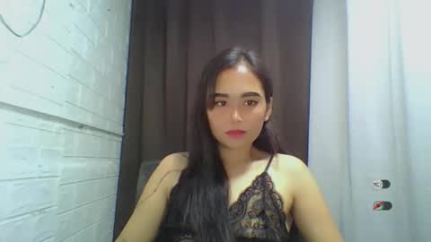 Snapshot of sweet_laika chatting on 10/04/25, 04:21 LAIKA online show from 10/04/25, 04:21