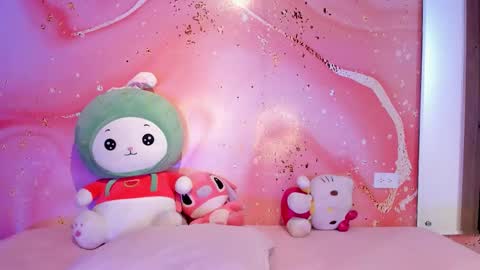 Lemarie online show from 10/16/25, 12:17