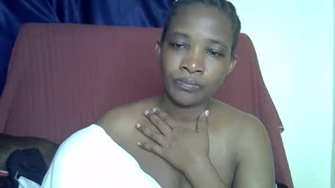 Snapshot of sweet_lessly chatting on 01/13/26, 01:05 sweet_lessly online show from 01/13/26, 01:05