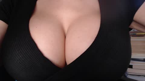 Jen online show from 03/16/26, 07:23