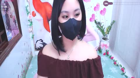 Lily online show from 09/25/25, 02:21