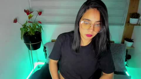Lina online show from 05/18/26, 01:24