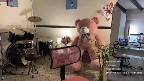 Snapshot of sweet_littleee chatting on 02/17/25, 08:26 free private online show from 02/17/25, 08:26