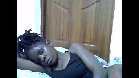 Snapshot of sweet_lma chatting on 06/06/26, 01:05 sweet_lma online show from 06/06/26, 01:05