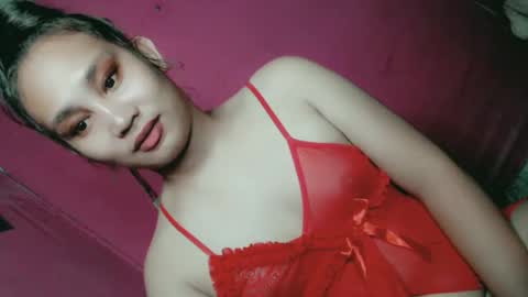 Snapshot of sweet_lover5 chatting on 01/04/25, 05:16 SWEET LOVE online show from 01/04/25, 05:16