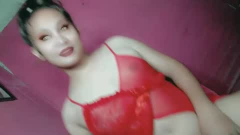 Snapshot of sweet_lover5 chatting on 01/21/25, 12:18 SWEET LOVE online show from 01/21/25, 12:18